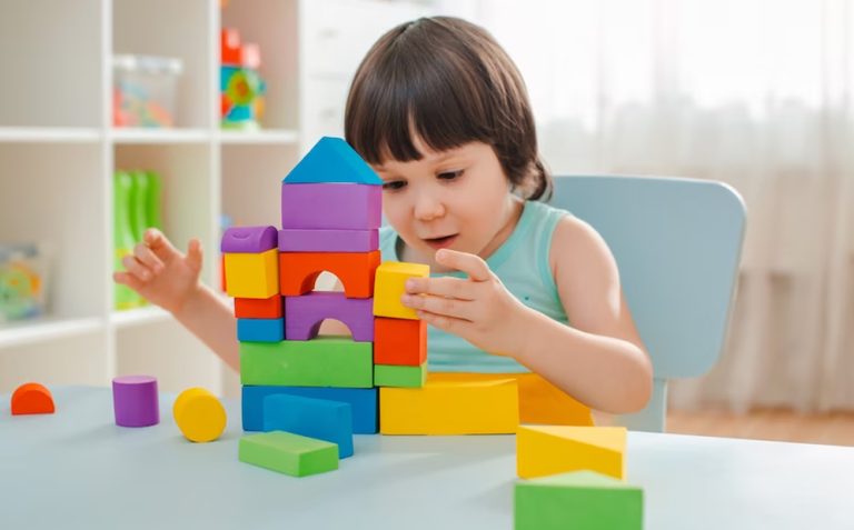 MENGENAL KECERDASAN VISUAL SPASIAL ANAK